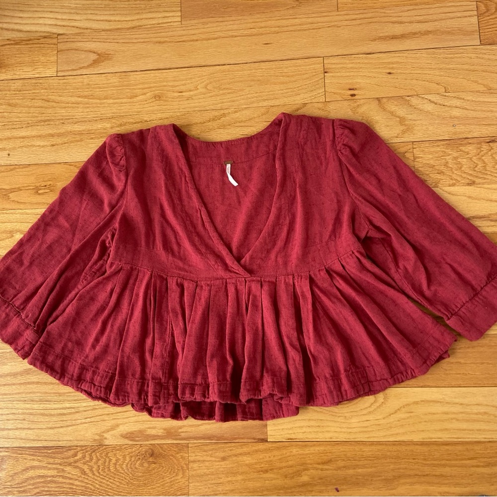 Free People Red Clay Henley crop ruffle deep V half sleeve top shirt medium